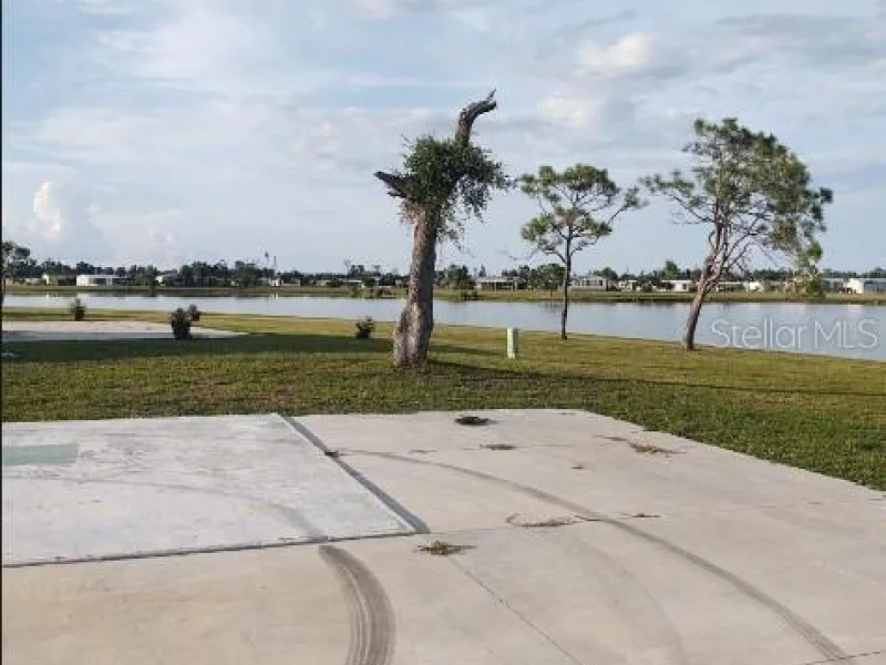 7574 RATAN CIR, PORT CHARLOTTE, FL