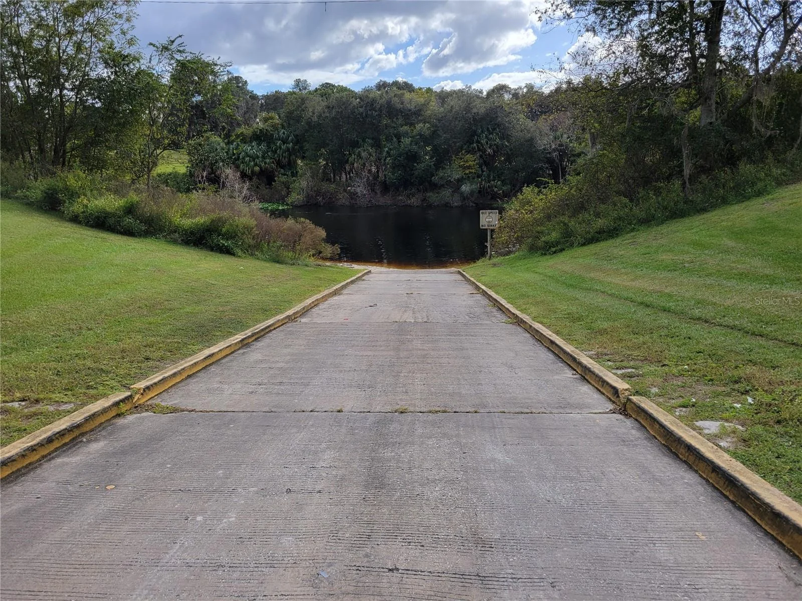 SE 74TH LANE RD #8-WEST, OCKLAWAHA, FL — photo 7