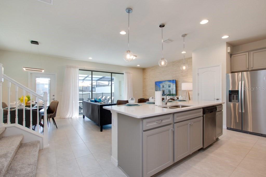 8916 SYDNEY AVE, KISSIMMEE, FL — photo 4