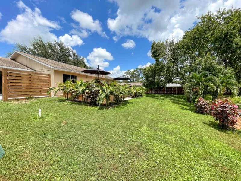 100 DREAMTIME AVE, LAKE PLACID, FL