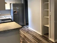 2300 TWELVE OAKS DR #J6 — photo 5