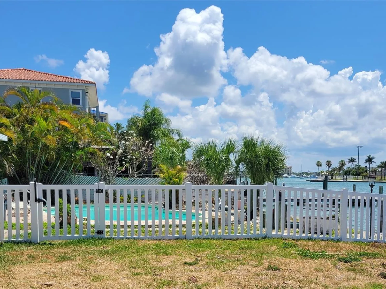 15318 HARBOR DR, MADEIRA BEACH, FL — photo 4