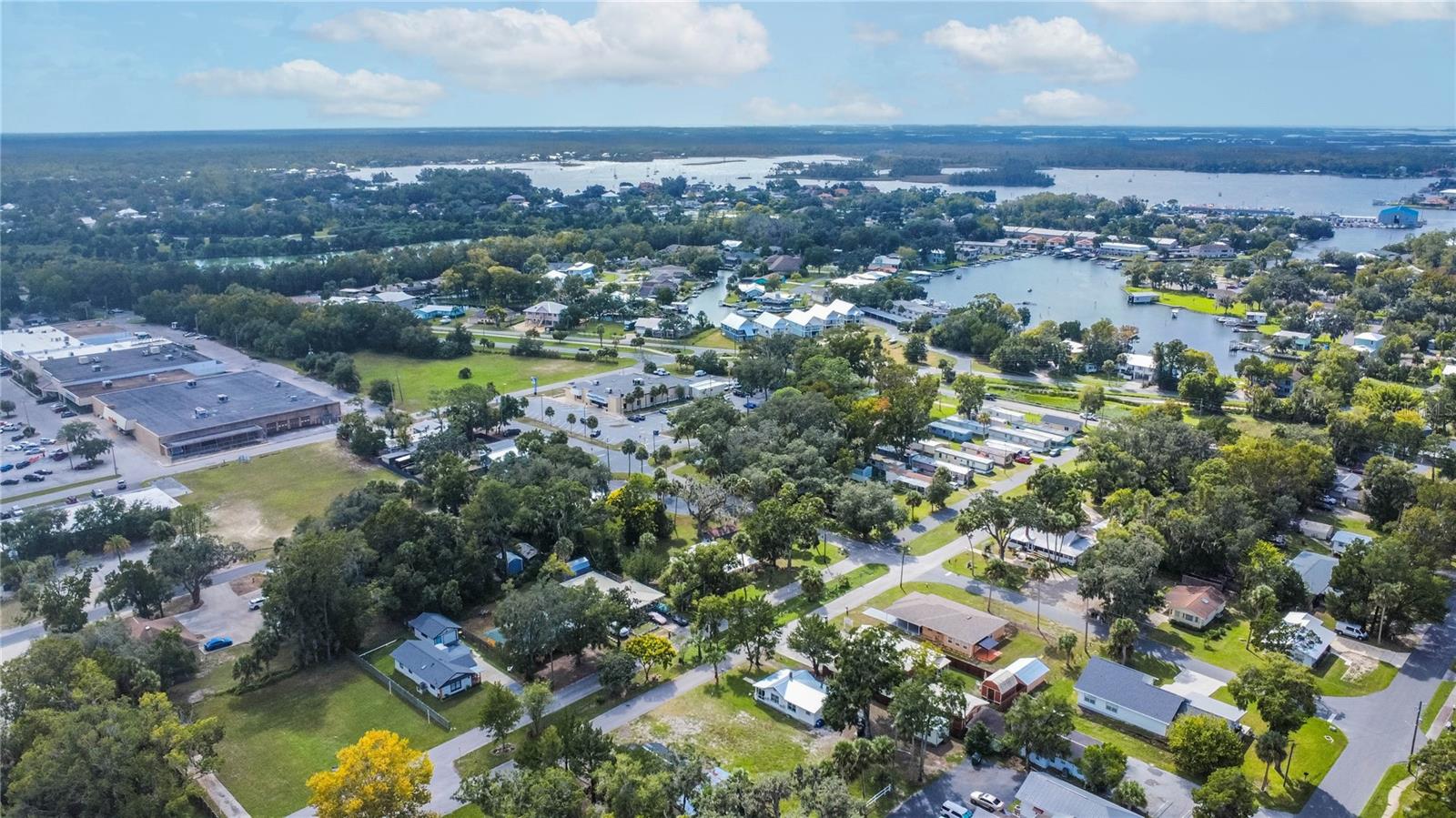464 NE 2ND ST, CRYSTAL RIVER, FL — photo 33