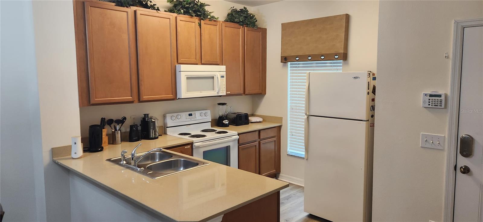 4546 ALBERTO CIR, KISSIMMEE, FL — photo 13
