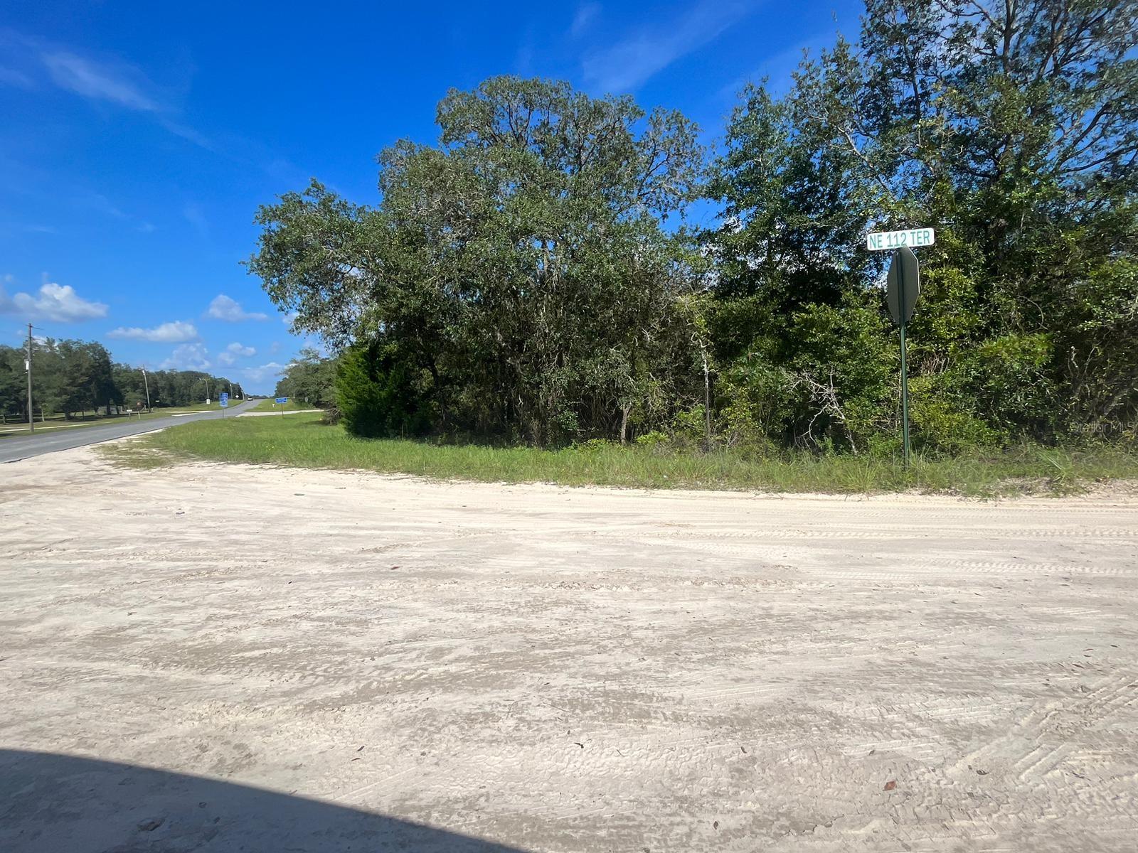 23-12-17 OAK RIDGE ESTATES BLK 27 LOT 1, WILLISTON, FL — photo 4