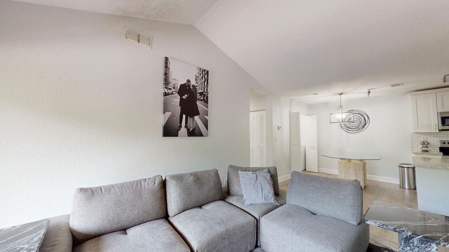 10265 GANDY BLVD N #1302, ST PETERSBURG, FL — photo 8