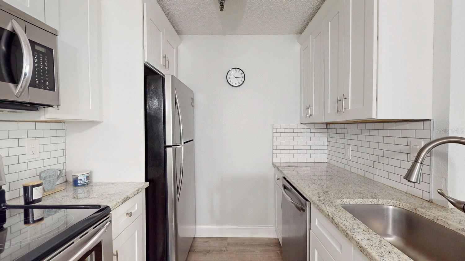 10265 GANDY BLVD N #1302, ST PETERSBURG, FL — photo 39