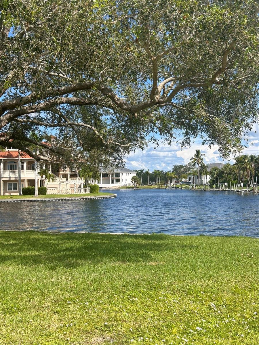 143 CREEK DR SE, PORT CHARLOTTE, FL — photo 7