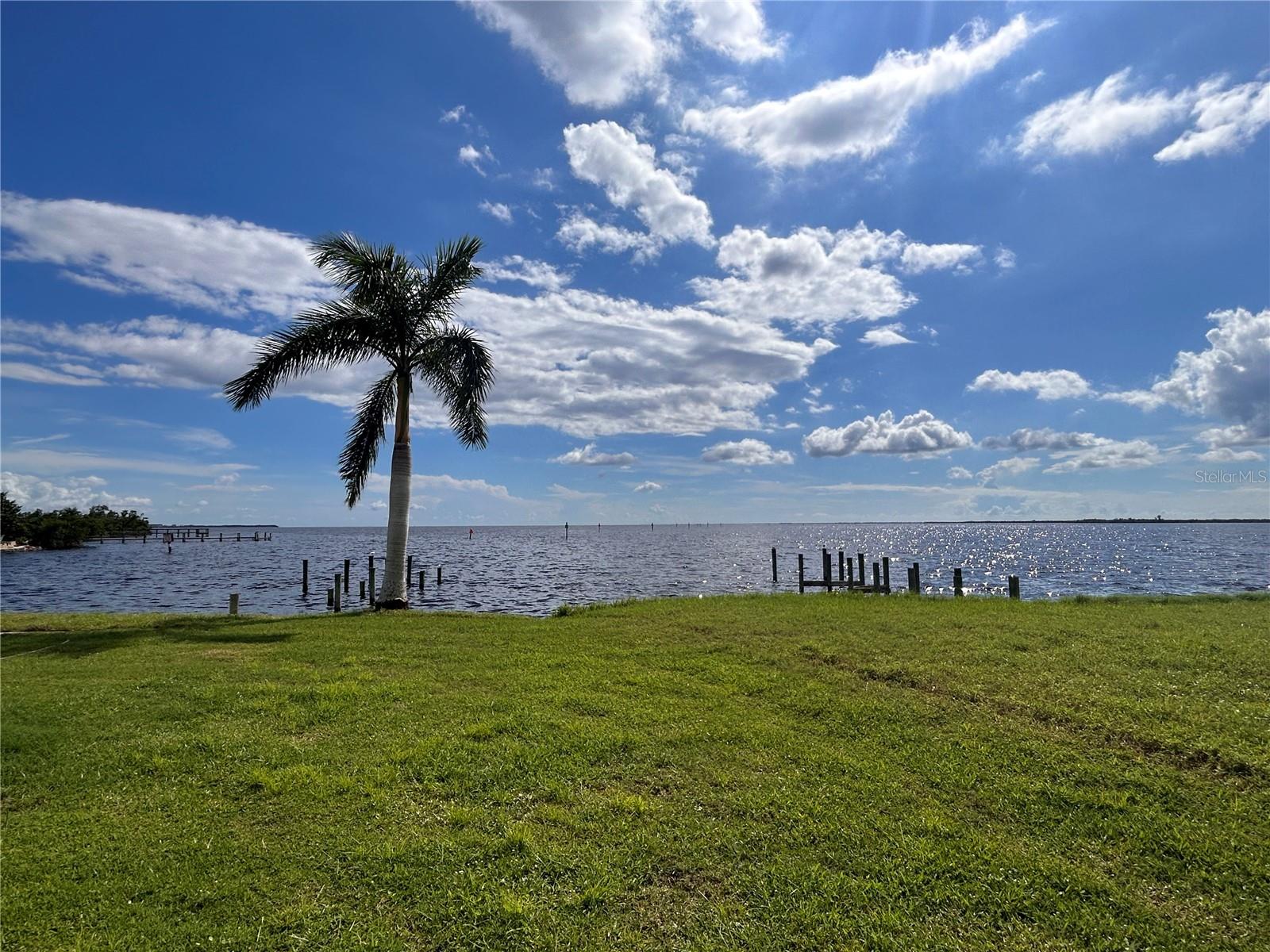 143 CREEK DR SE, PORT CHARLOTTE, FL — photo 31