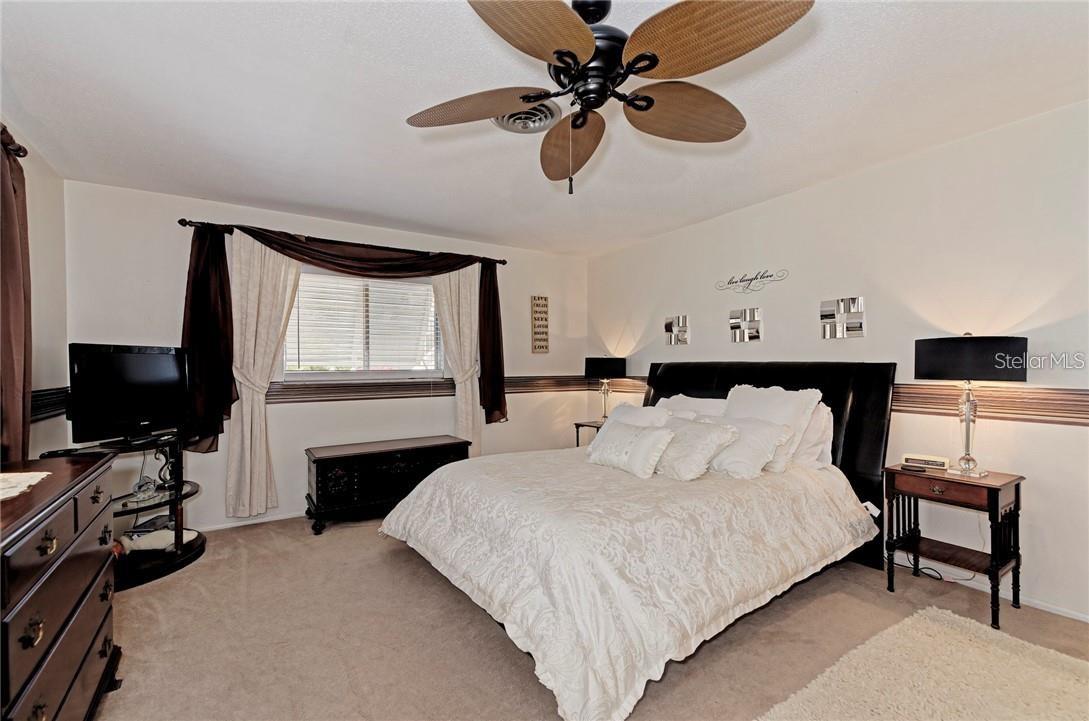 910 CAPLES ST, ENGLEWOOD, FL — photo 34