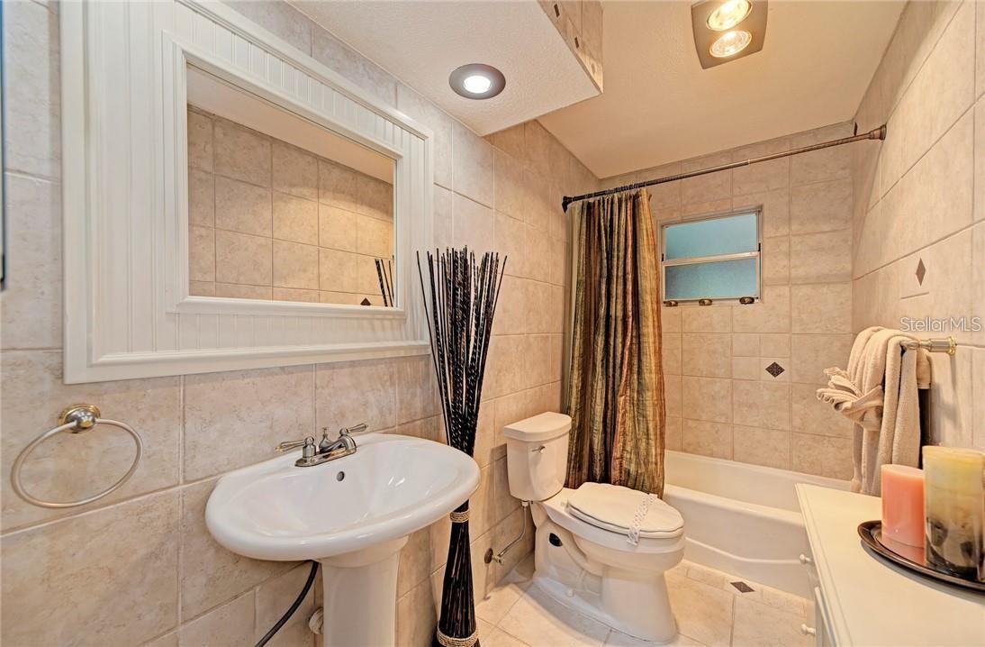 910 CAPLES ST, ENGLEWOOD, FL — photo 41