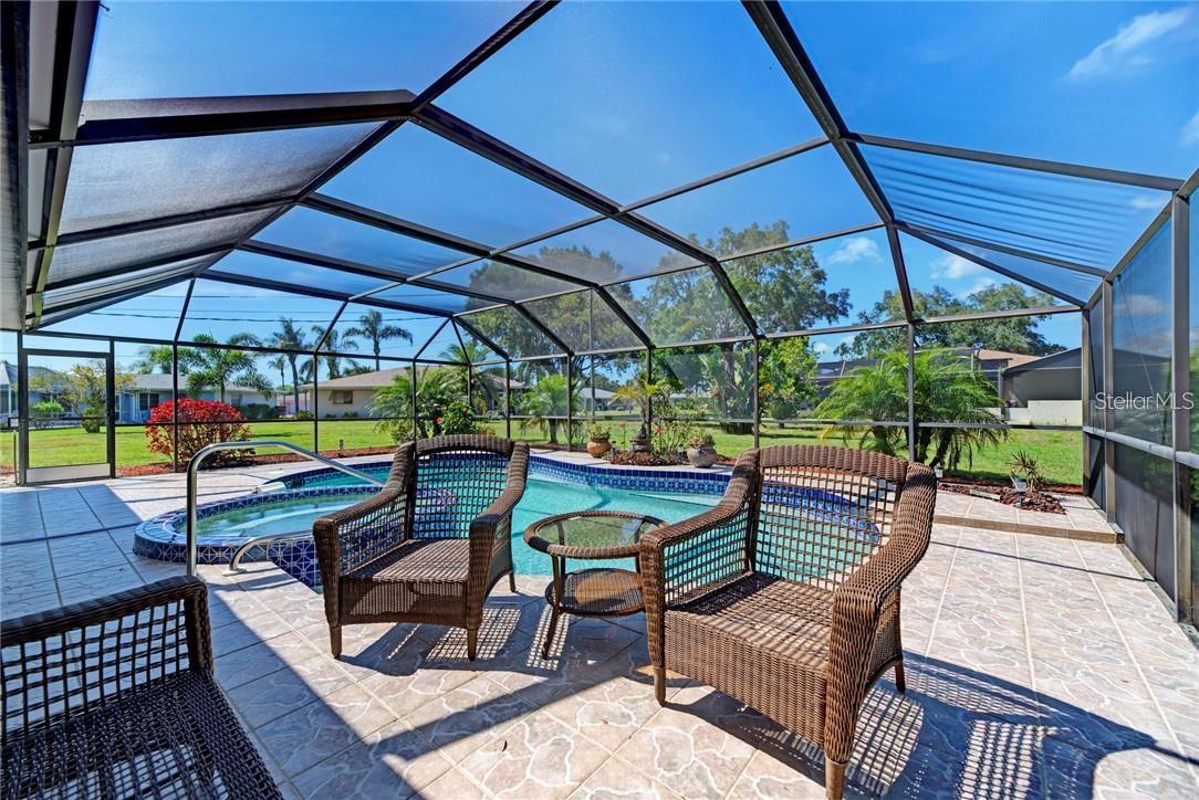 910 CAPLES ST, ENGLEWOOD, FL — photo 8