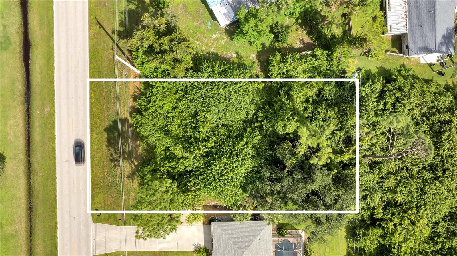 18571 EDGEWATER DR, PORT CHARLOTTE, FL — photo 4