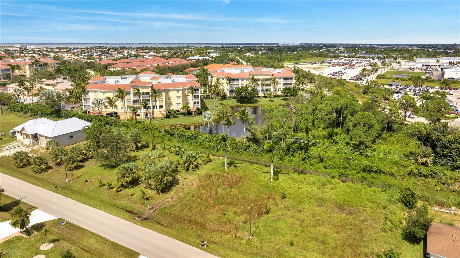 300 POMPANO TER, PUNTA GORDA, FL — photo 4