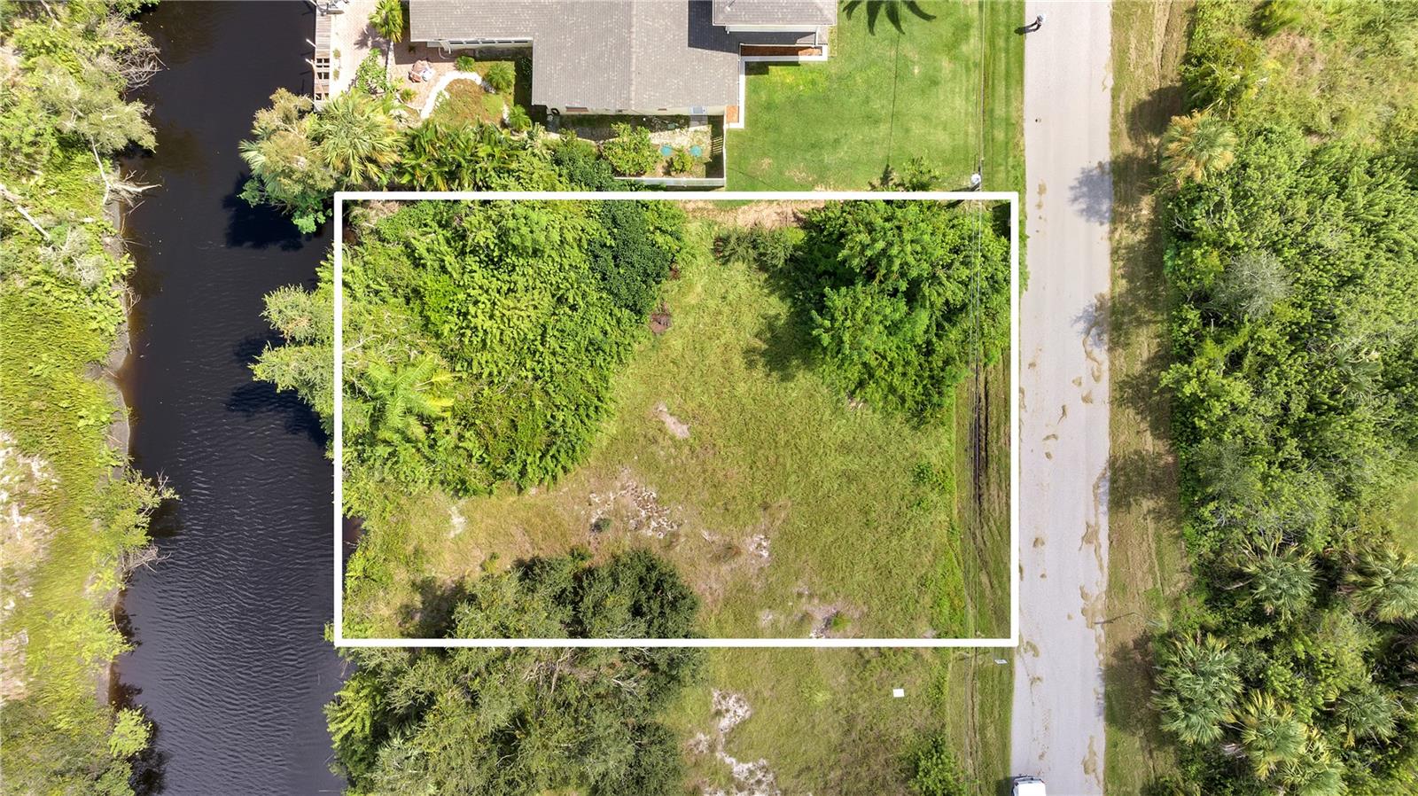 27438 SAN MARCO DR, PUNTA GORDA, FL — photo 2