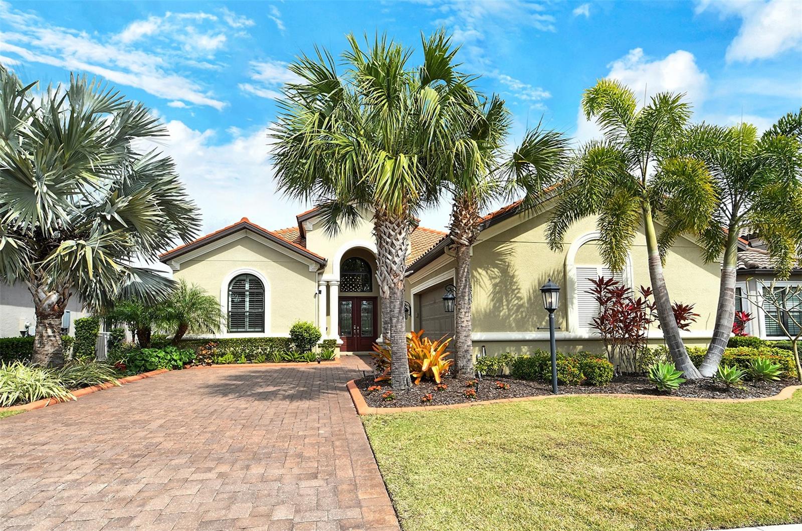 4735 CABREO CT, LAKEWOOD RANCH, FL — photo 2