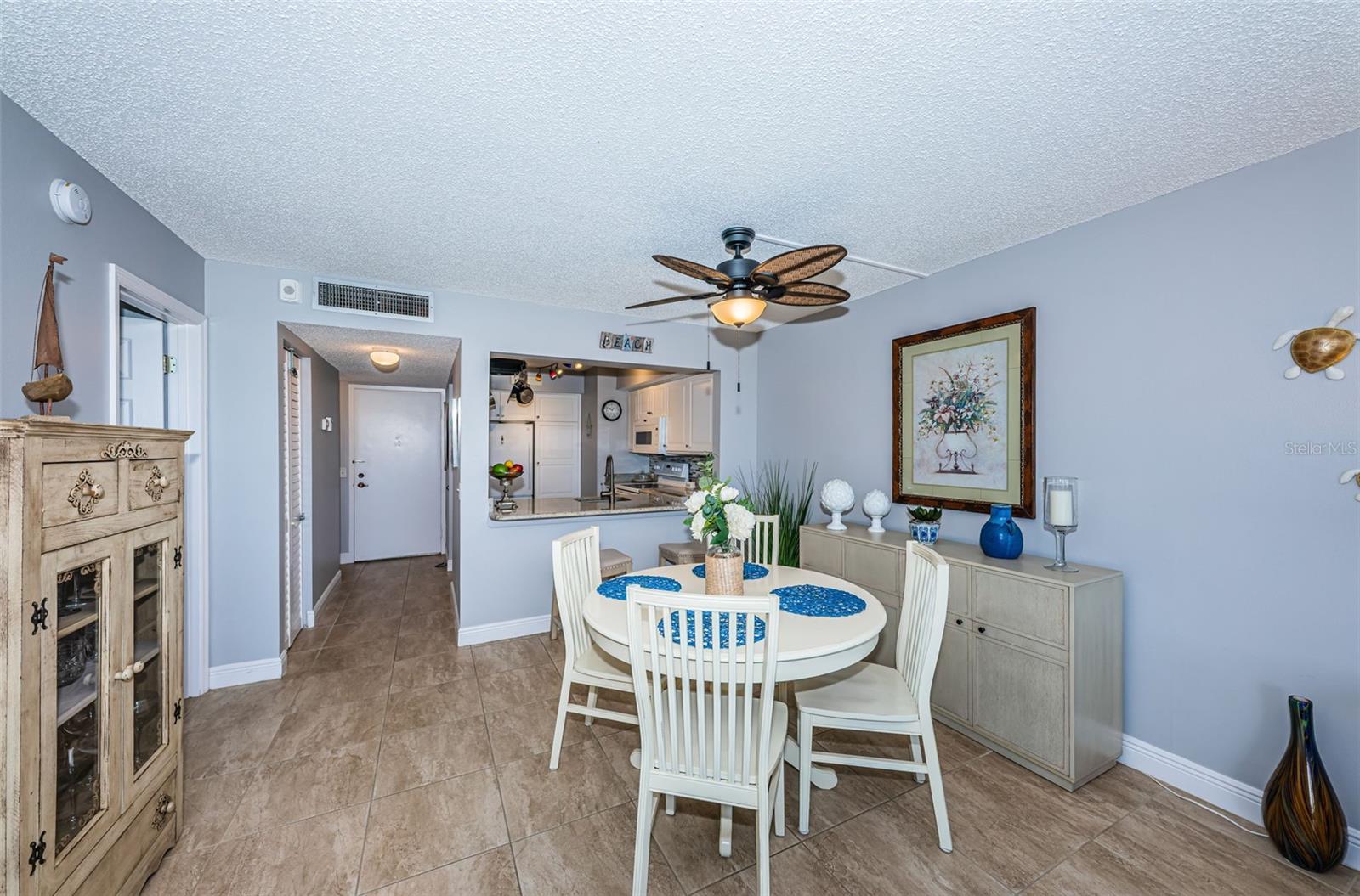 6295 BAHIA DEL MAR CIR #405, ST PETERSBURG, FL — photo 16