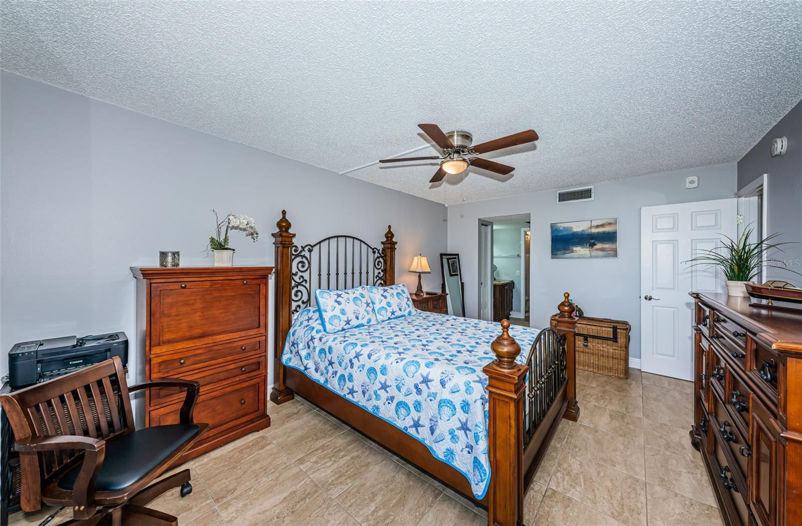 6295 BAHIA DEL MAR CIR #405, ST PETERSBURG, FL — photo 37