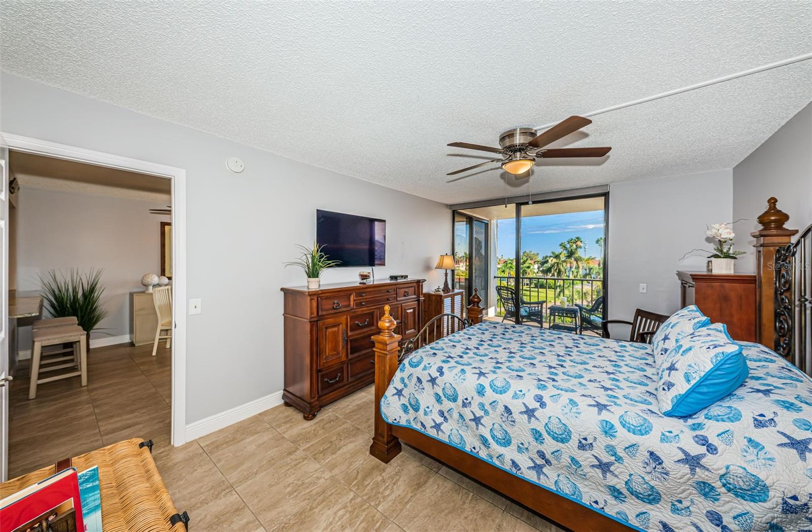 6295 BAHIA DEL MAR CIR #405, ST PETERSBURG, FL — photo 39