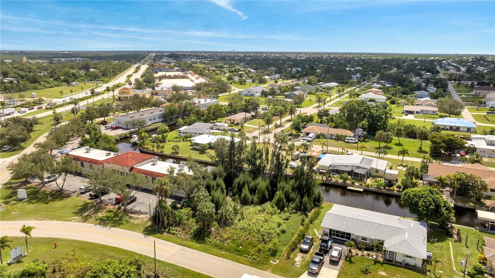 215 POMPANO TER, PUNTA GORDA, FL