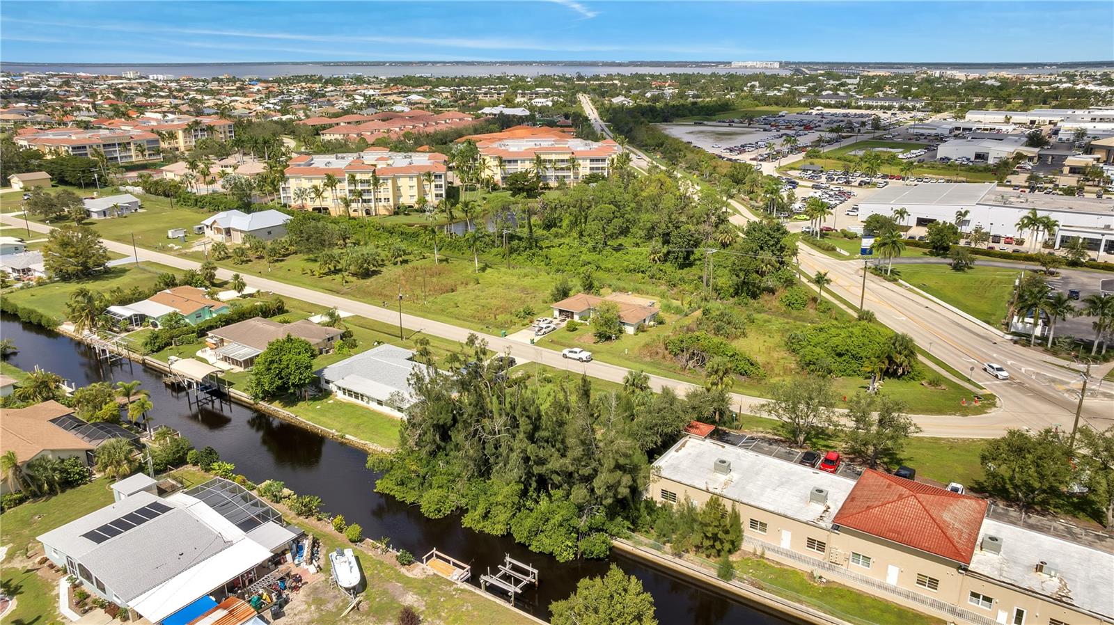 215 POMPANO TER, PUNTA GORDA, FL — photo 6