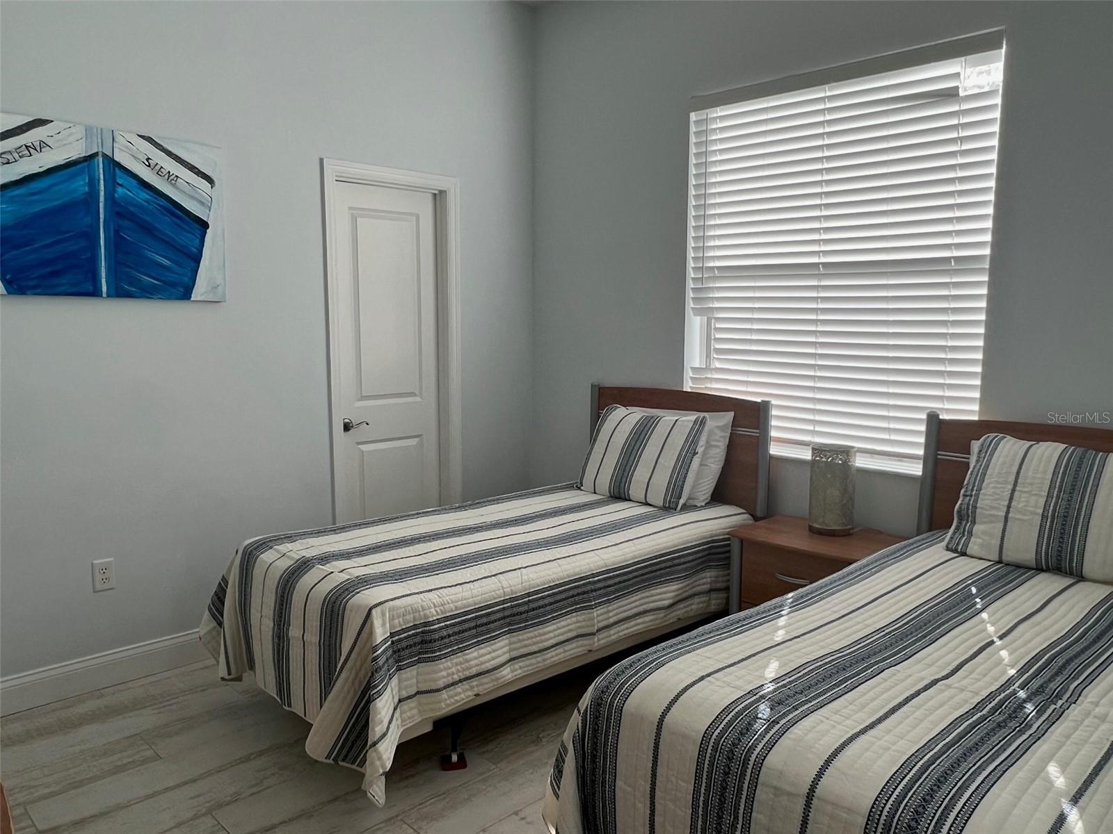 2043 ROSELAWN ST, SARASOTA, FL — photo 17