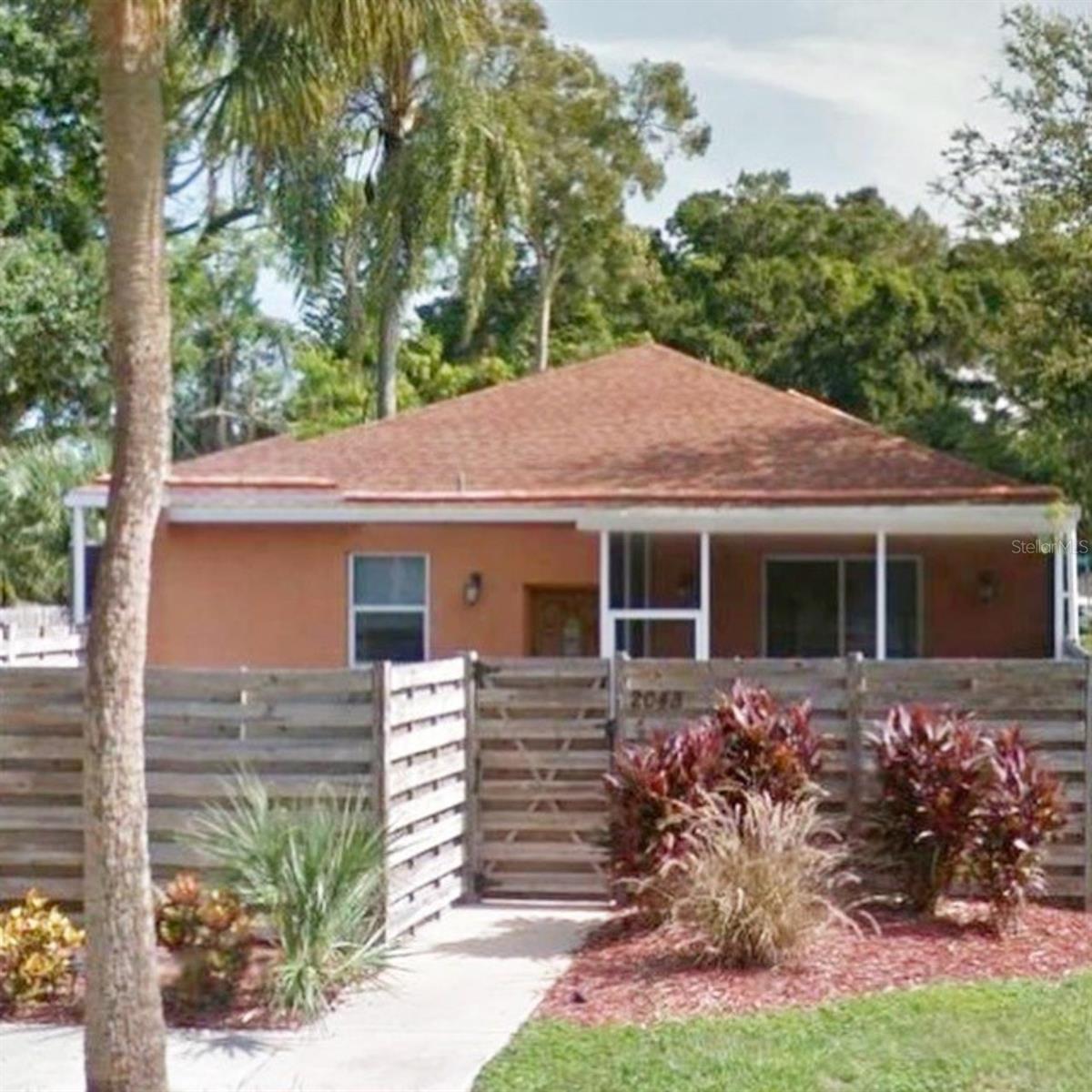 2043 ROSELAWN ST, SARASOTA, FL — photo 3