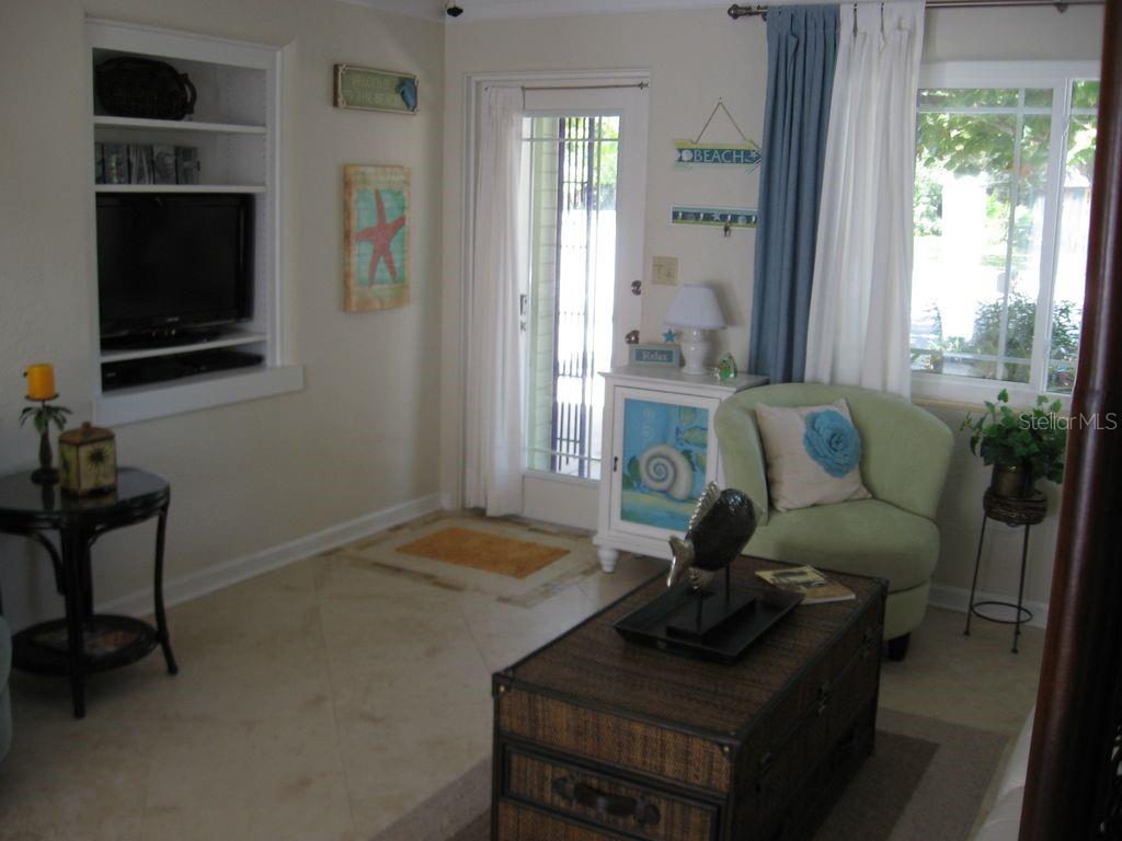 411 S Pine ST, NEW SMYRNA BEACH, FL — photo 2