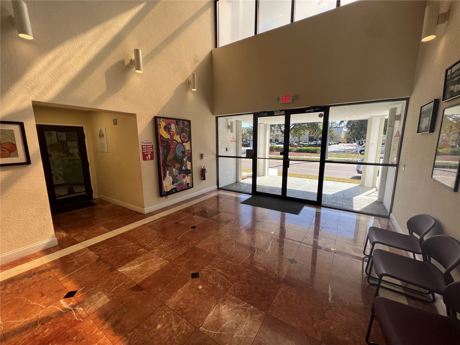 2111 W SWANN AVE, TAMPA, FL — photo 10