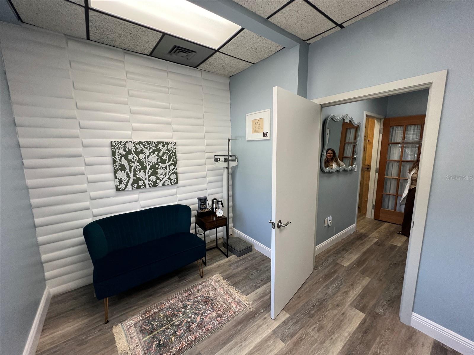 2111 W SWANN AVE, TAMPA, FL — photo 28