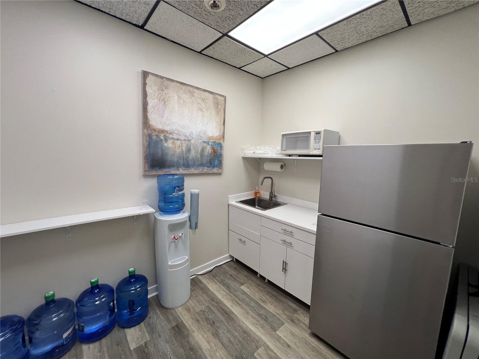 2111 W SWANN AVE, TAMPA, FL — photo 30