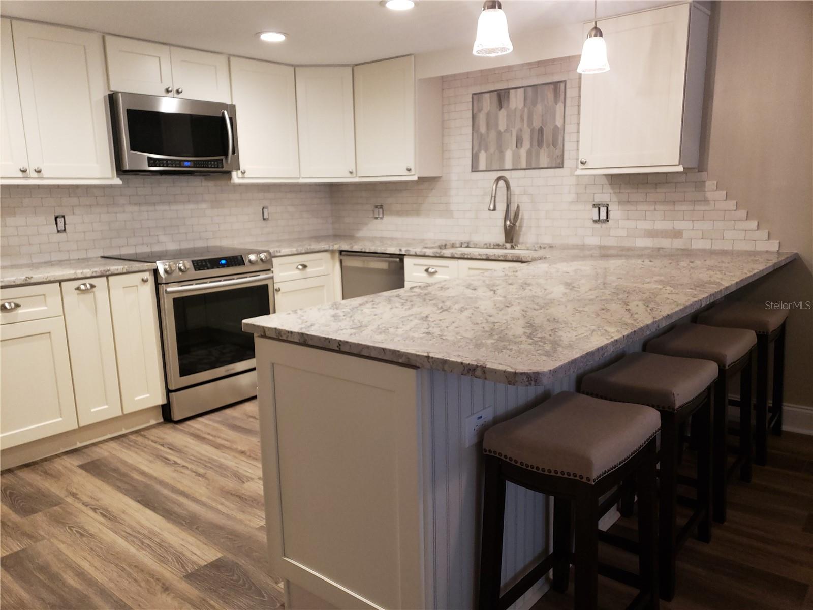 1460 GULF BLVD #1102, CLEARWATER, FL — photo 9