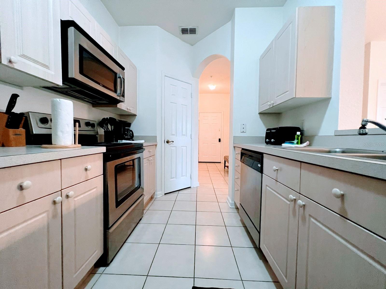 2302 SILVER PALM DR #301, KISSIMMEE, FL — photo 10