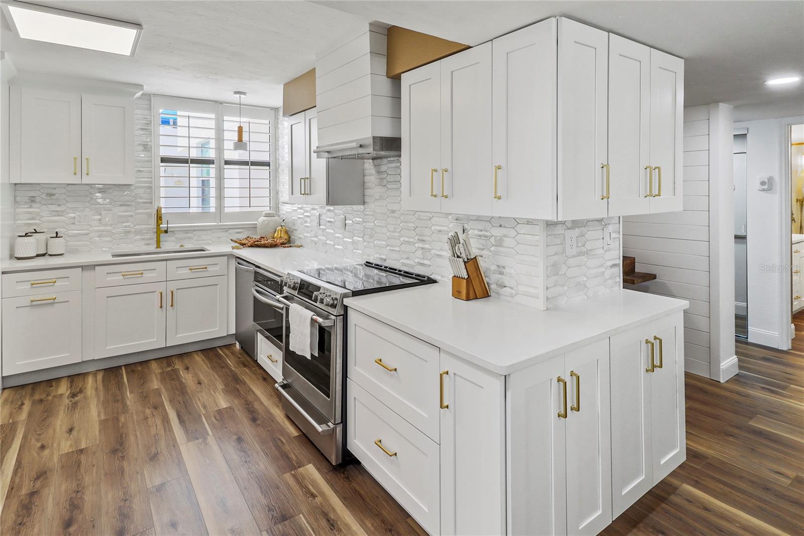 716 BAYPORT WAY #716, LONGBOAT KEY, FL — photo 41
