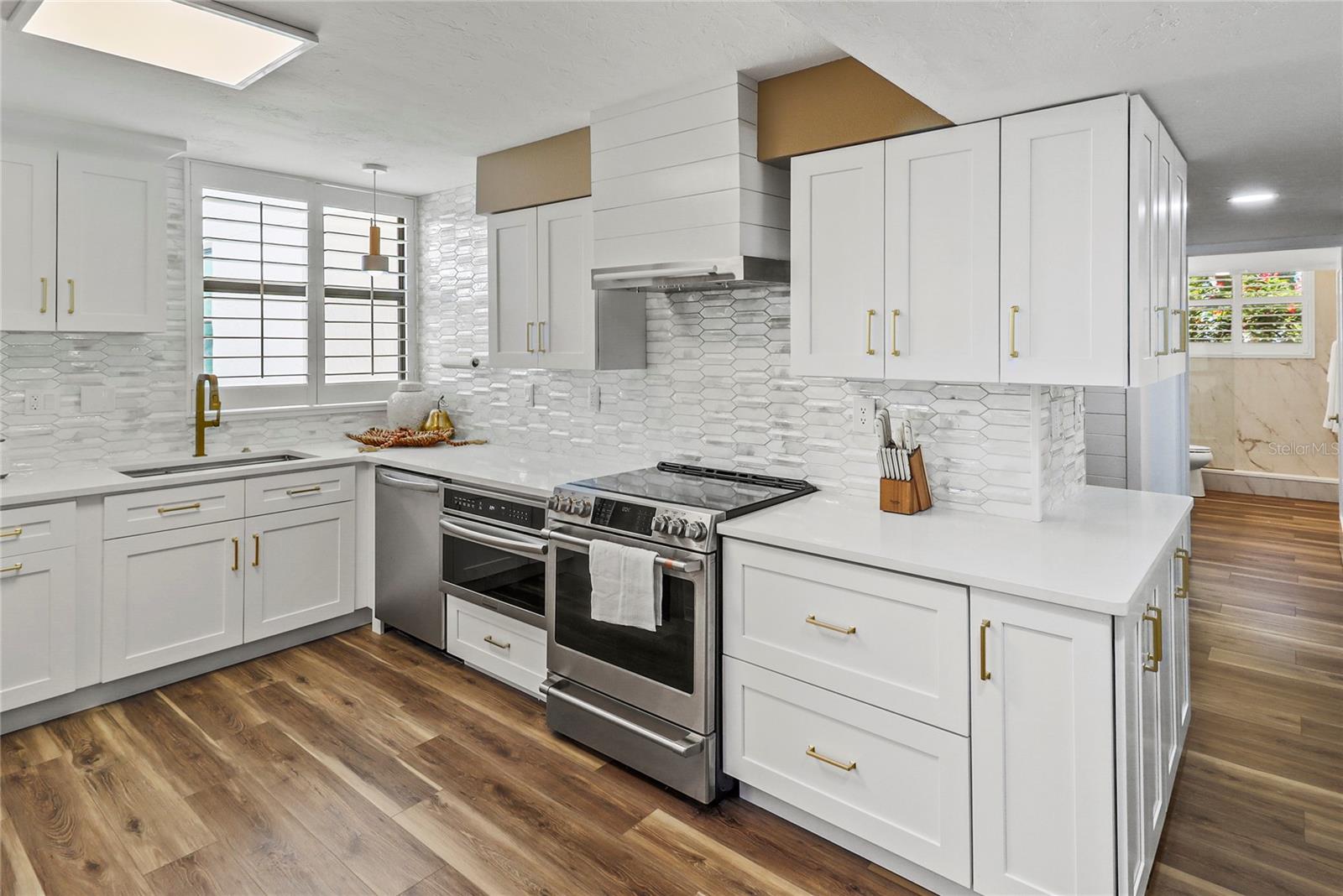 716 BAYPORT WAY #716, LONGBOAT KEY, FL — photo 44