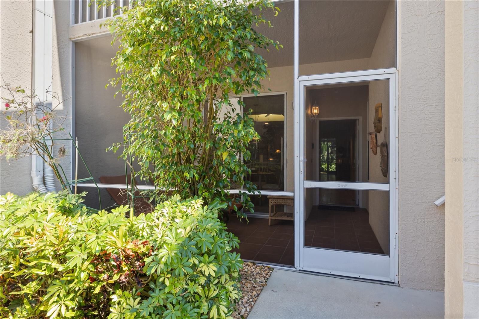 9611 CASTLE POINT DR #915, SARASOTA, FL — photo 2