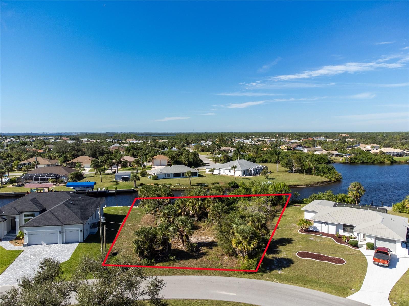 17306 GULFSPRAY CIR, PORT CHARLOTTE, FL