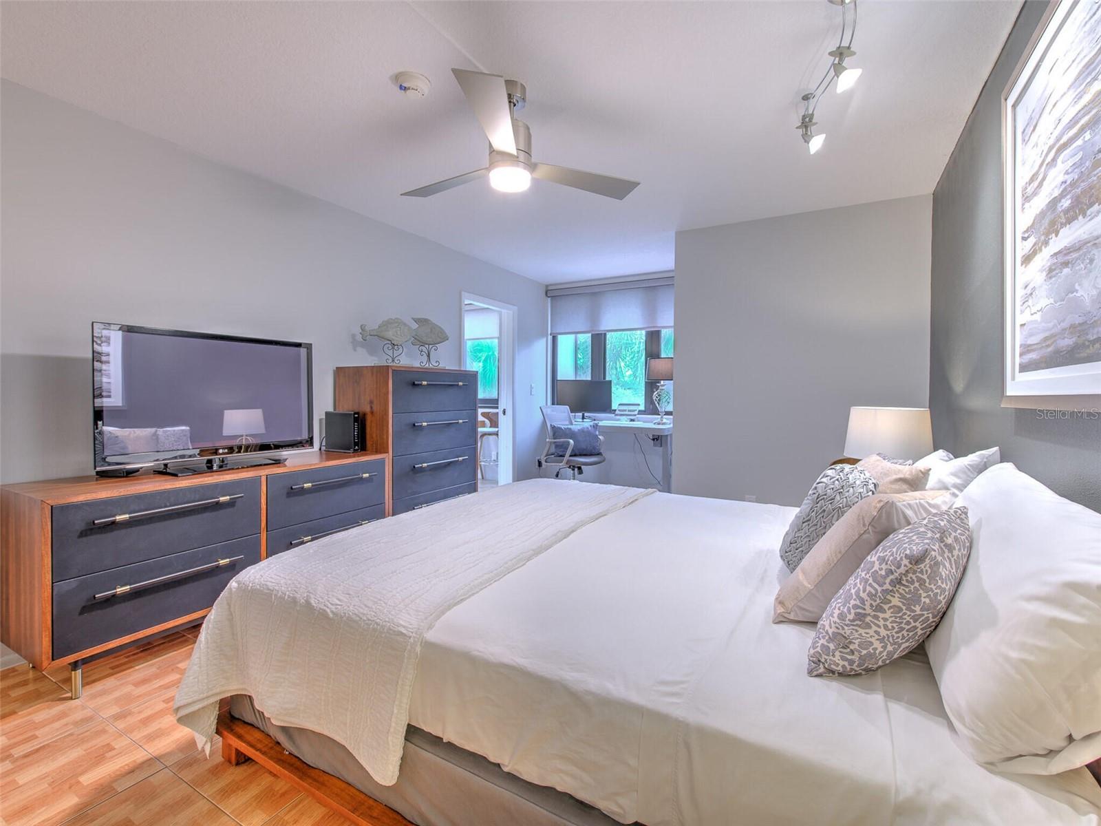 741 BAYPORT WAY #741, LONGBOAT KEY, FL — photo 23