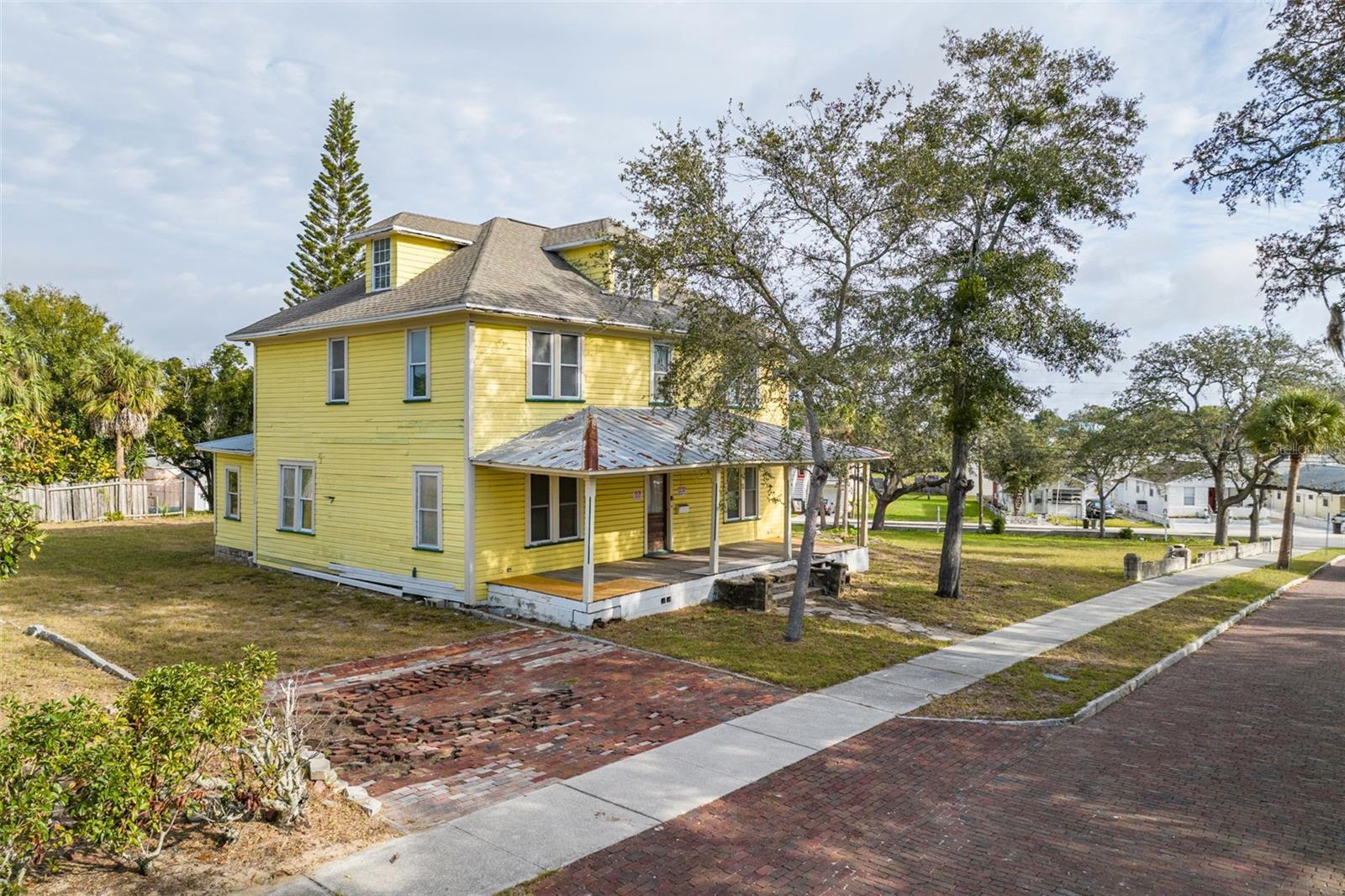 553 DIVISION ST, TARPON SPRINGS, FL — photo 30