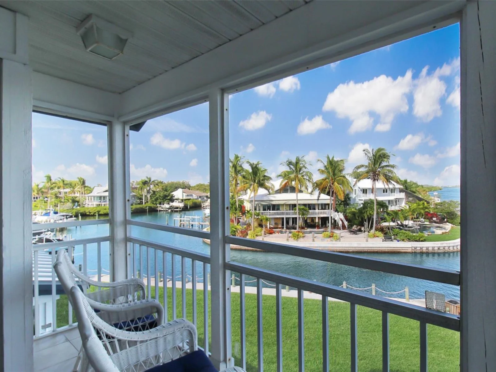 1389 SIESTA BAYSIDE DR #1389-F, SARASOTA, FL — photo 46
