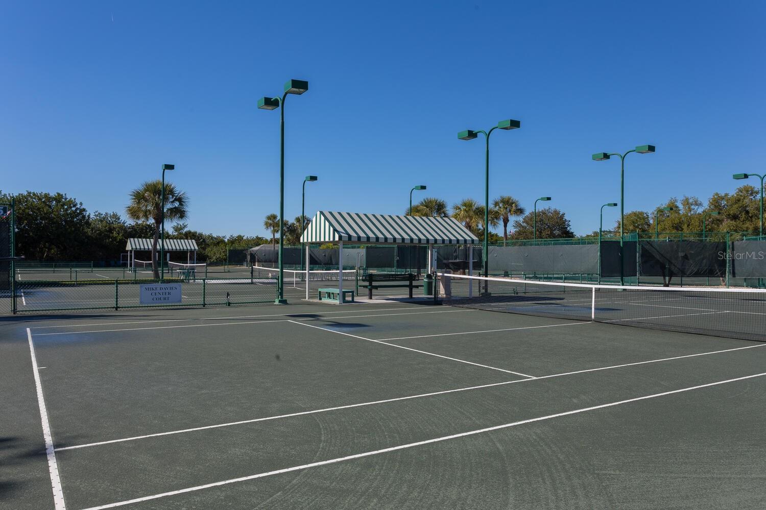 1654 STARLING DR #201, SARASOTA, FL — photo 46