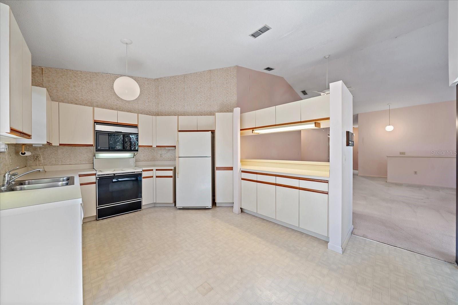 1654 STARLING DR #201, SARASOTA, FL — photo 18