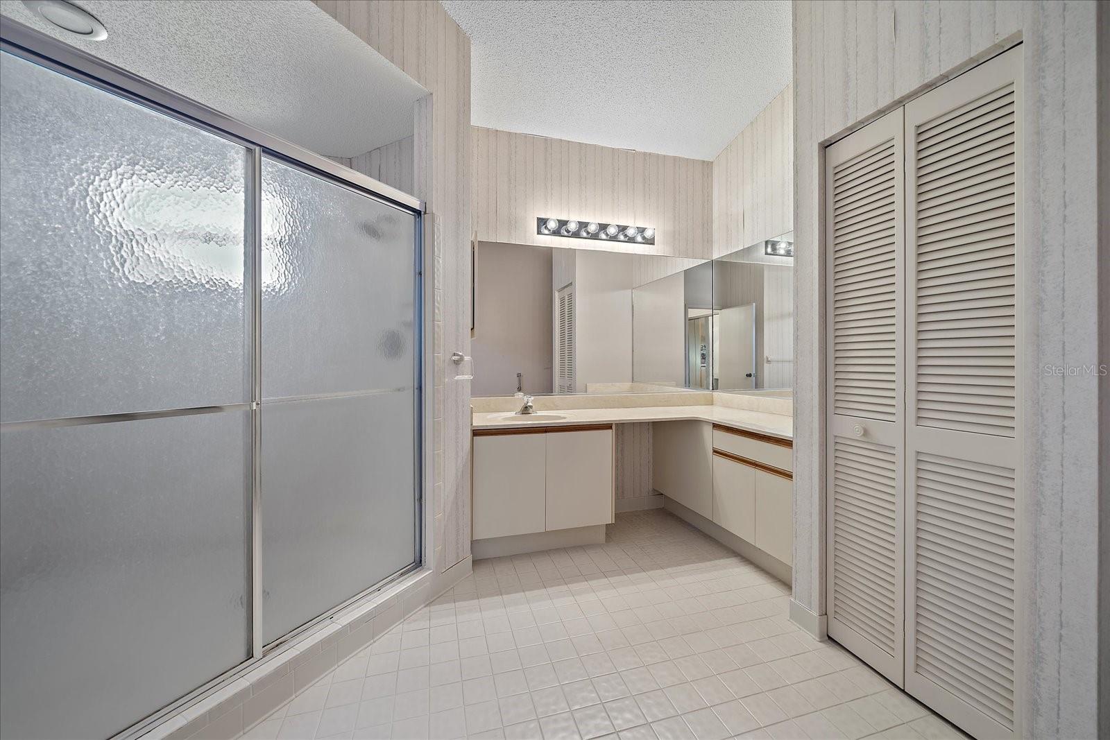 1654 STARLING DR #201, SARASOTA, FL — photo 25