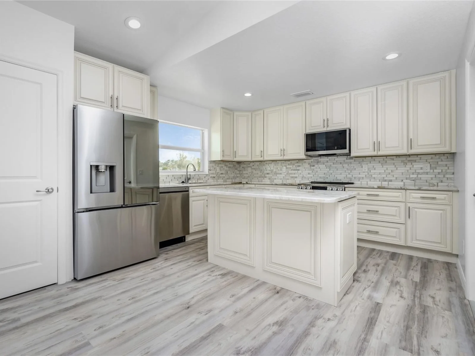 8099 WALBERT ST, PORT CHARLOTTE, FL — photo 5