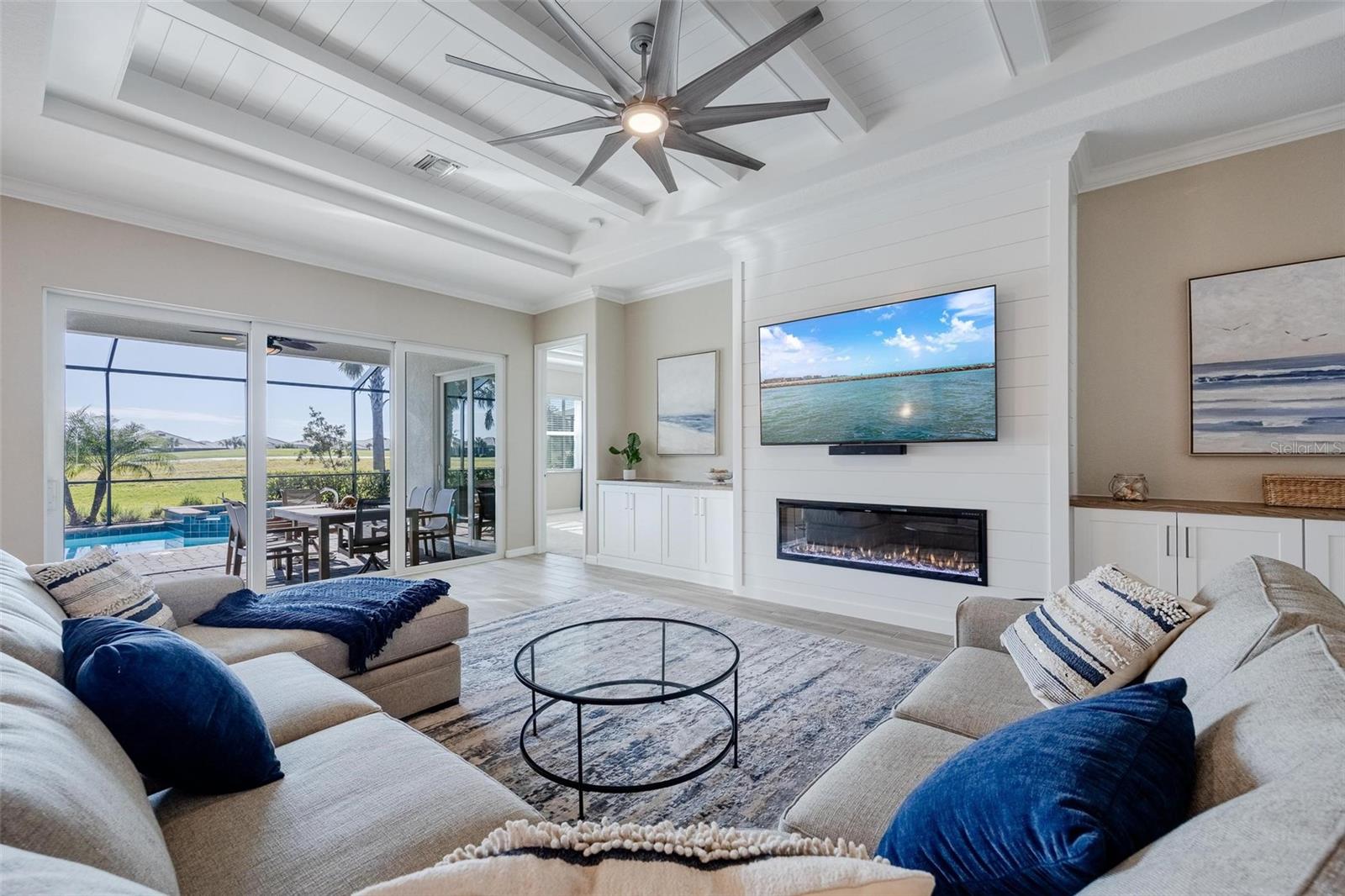 25199 LONGMEADOW DR, PUNTA GORDA, FL