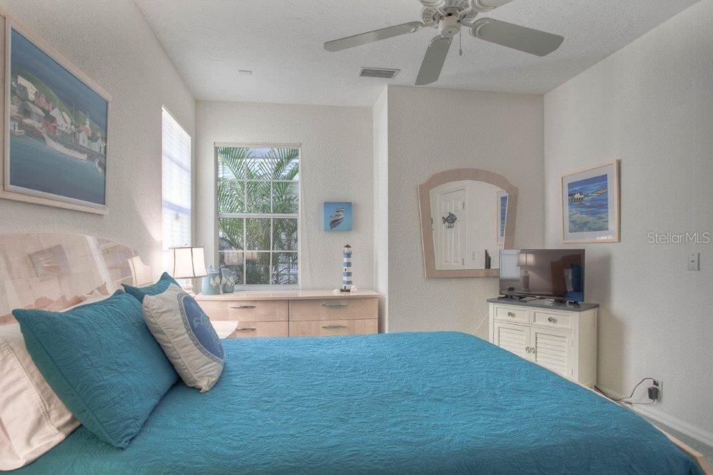 7101 VICTORIA CIR, UNIVERSITY PARK, FL — photo 17