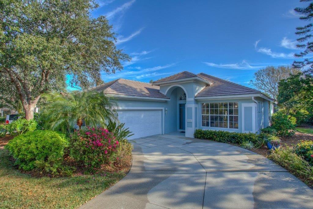 7101 VICTORIA CIR, UNIVERSITY PARK, FL — photo 2