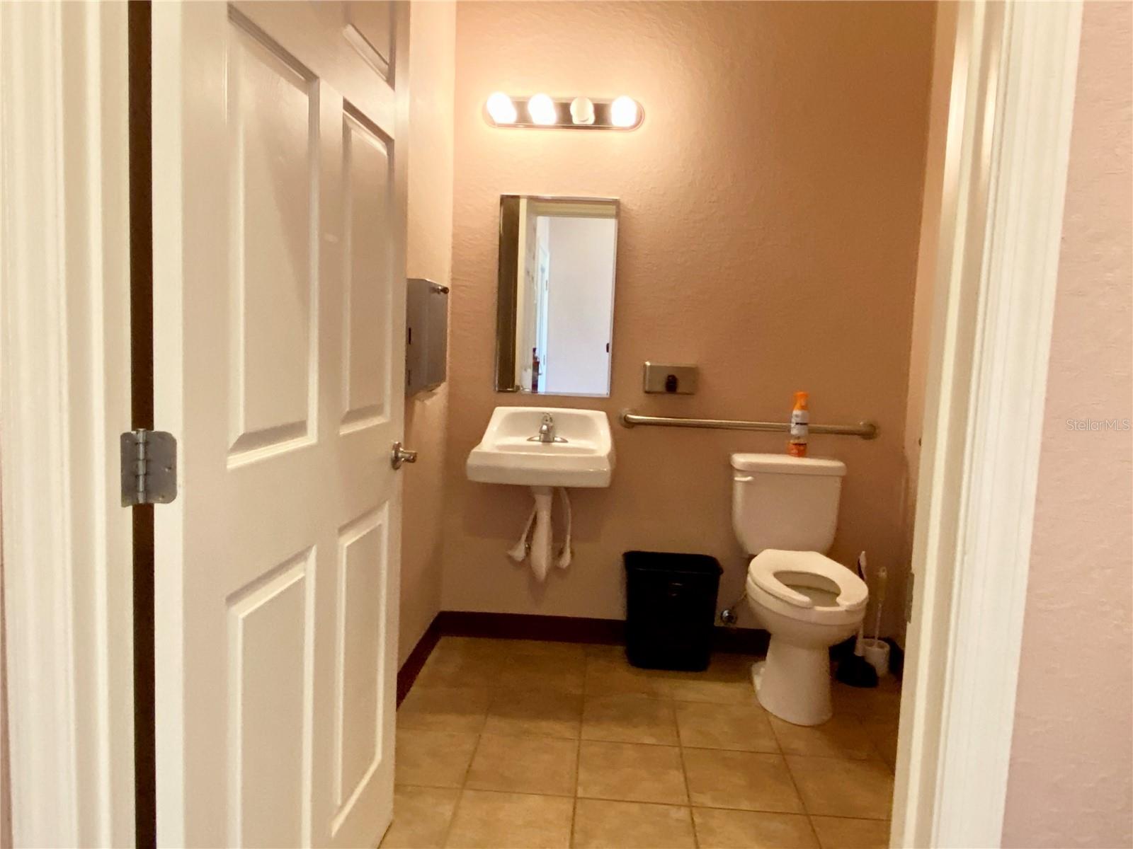 929 US 27/441 #101, LADY LAKE, FL — photo 22