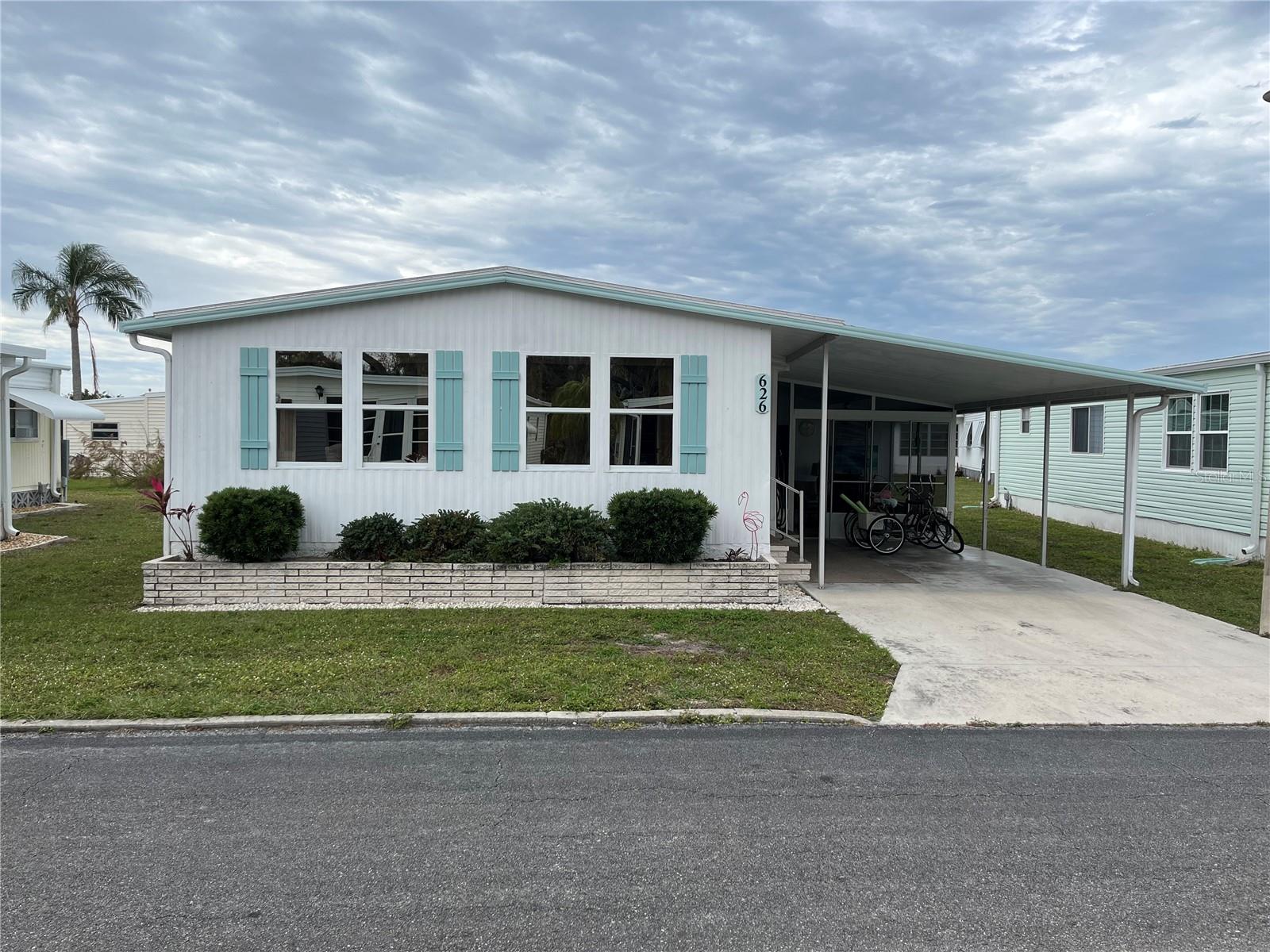 626 CERVINA DR, VENICE, FL — photo 2
