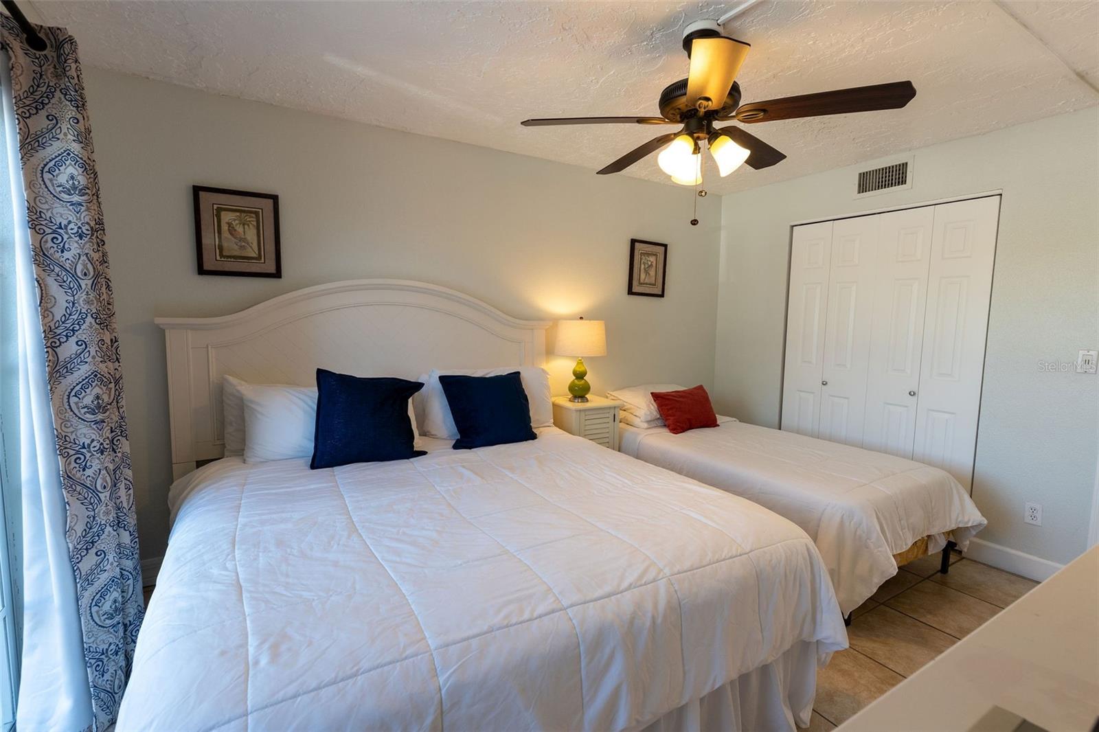 102 39TH ST #2, HOLMES BEACH, FL — photo 34
